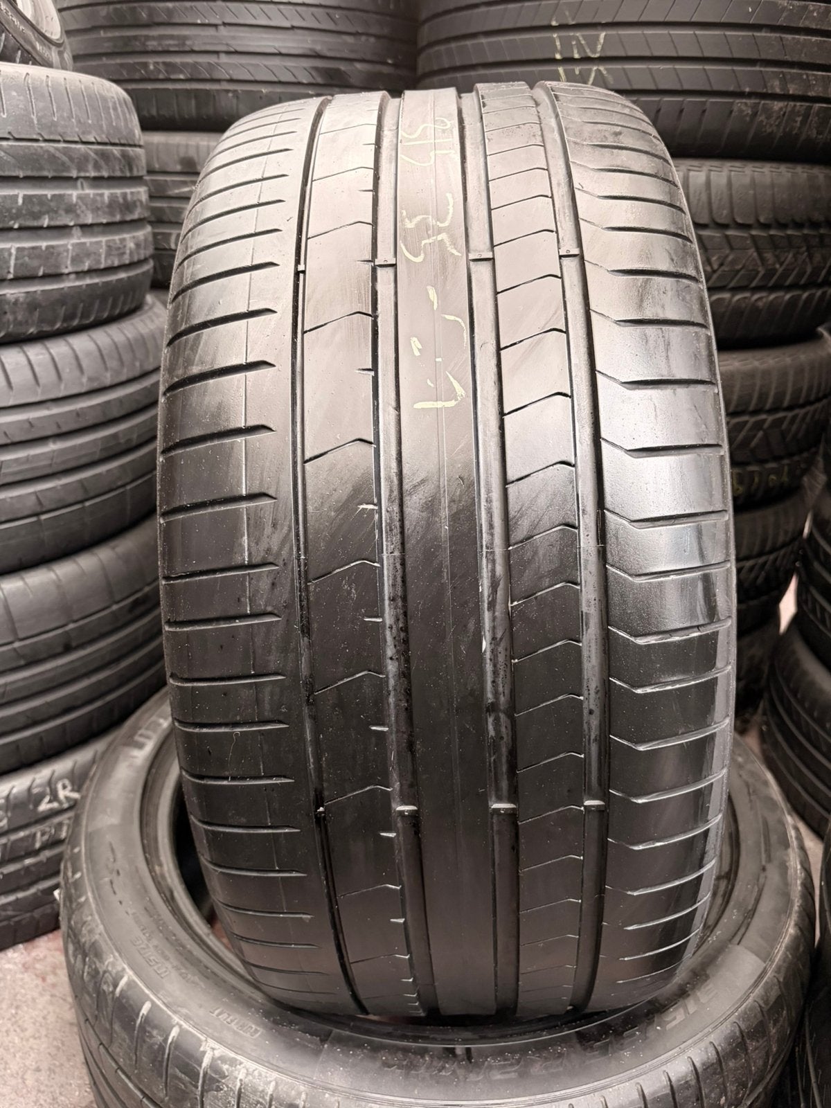 315 35r21 pirelli avec montage et équilibrage, Enlèvement, Utilisé