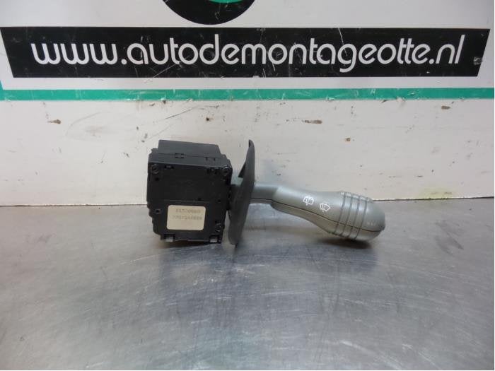 Commutateur essuie-glace d'un Renault Twingo (Twingo 98-), Renault, -, 3 mois de garantie, Utilisé
