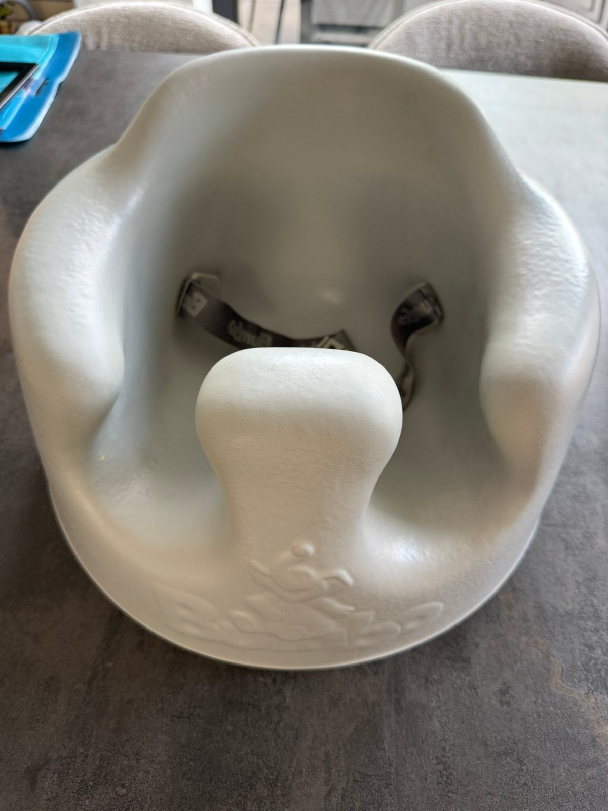Bumbo zitstoel grijs, Ophalen, Zo goed als nieuw