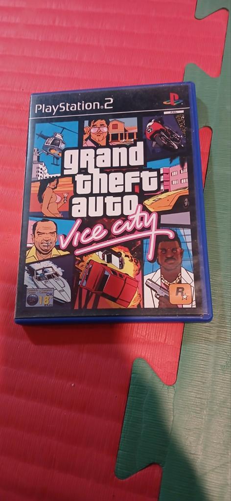 Grand Theft Auto Vice City ps2, Games en Spelcomputers, Ophalen, Racen en Vliegen