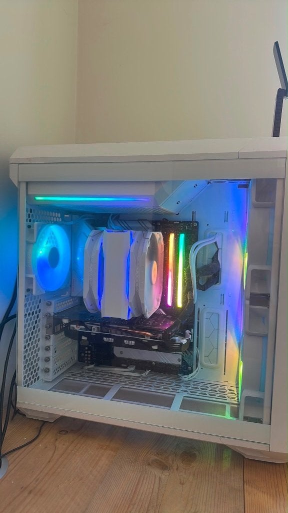 Gamecomputer, Computers en Software, Desktop Pc's, Zo goed als nieuw, SSD, 32 GB, Met videokaart, Met monitor, Gaming, Ophalen