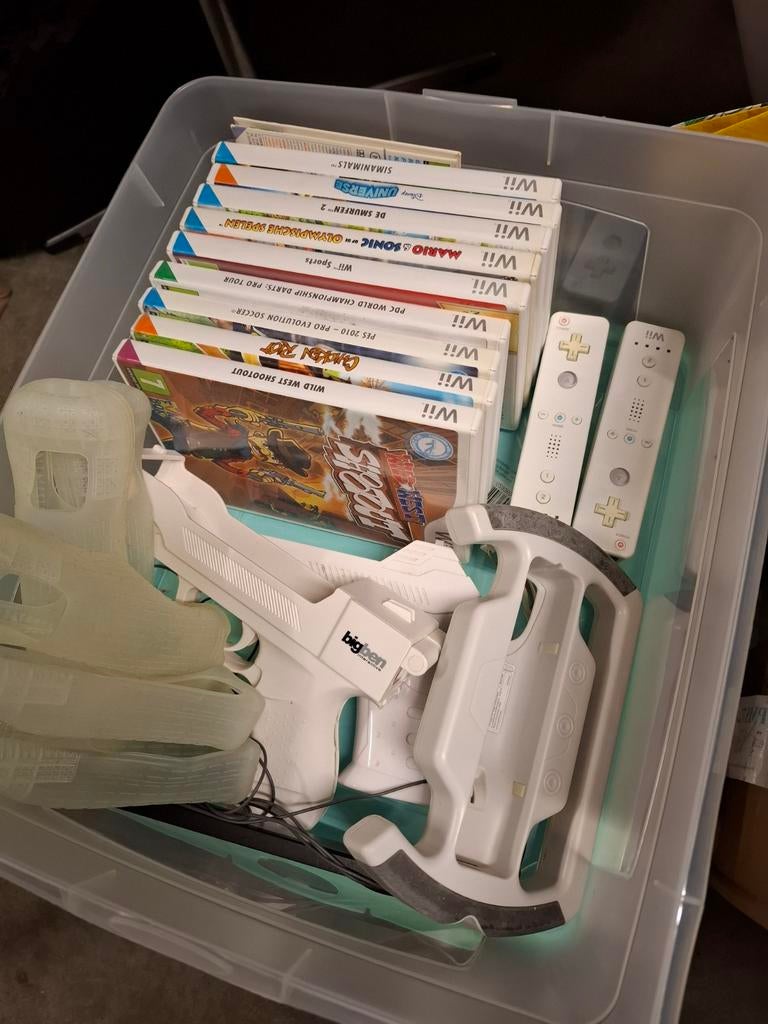 Ninento Wii en toebehoren, Ophalen of Verzenden, Gebruikt, Met 2 controllers, Met stuurtje