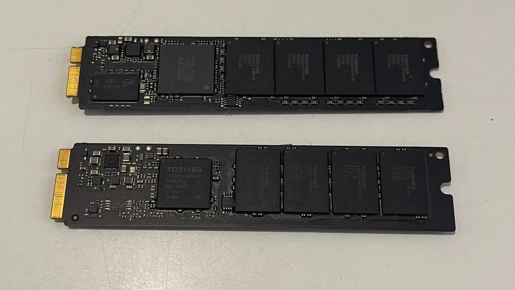 Apple 64GB SSD Toshiba, Computers en Software, Harde schijven, Ophalen, Zo goed als nieuw, Extern, SSD