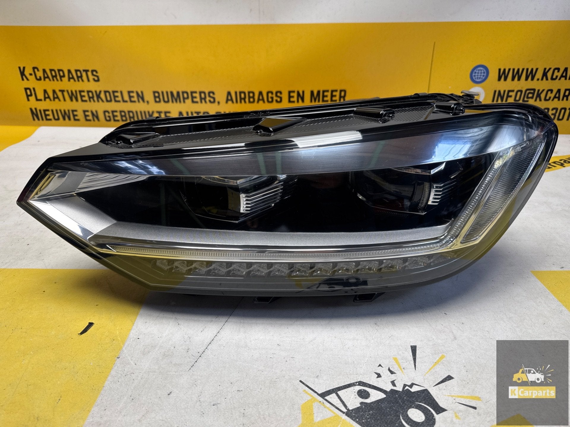 Koplamp Volkswagen Touran 5TA Rechts 5TB941082A LED Compleet, Auto-onderdelen, Info@fabrikant.eu, Fabrikant BV, Gebruikt, Fabrikantstraat 1
1000 AA  Amsterdam, NL