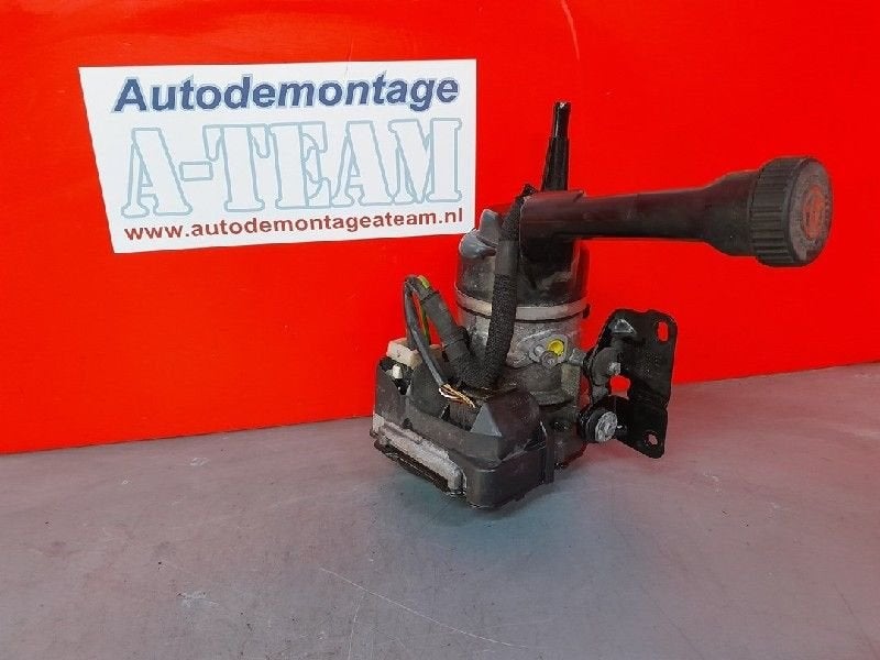 POMPE DE DIRECTION Peugeot 308 SW (4E / H) (01-2007/10-2014), Postoffice@zf.com, Löwentaler Straße 20
88046  Friedrichshafen, DE