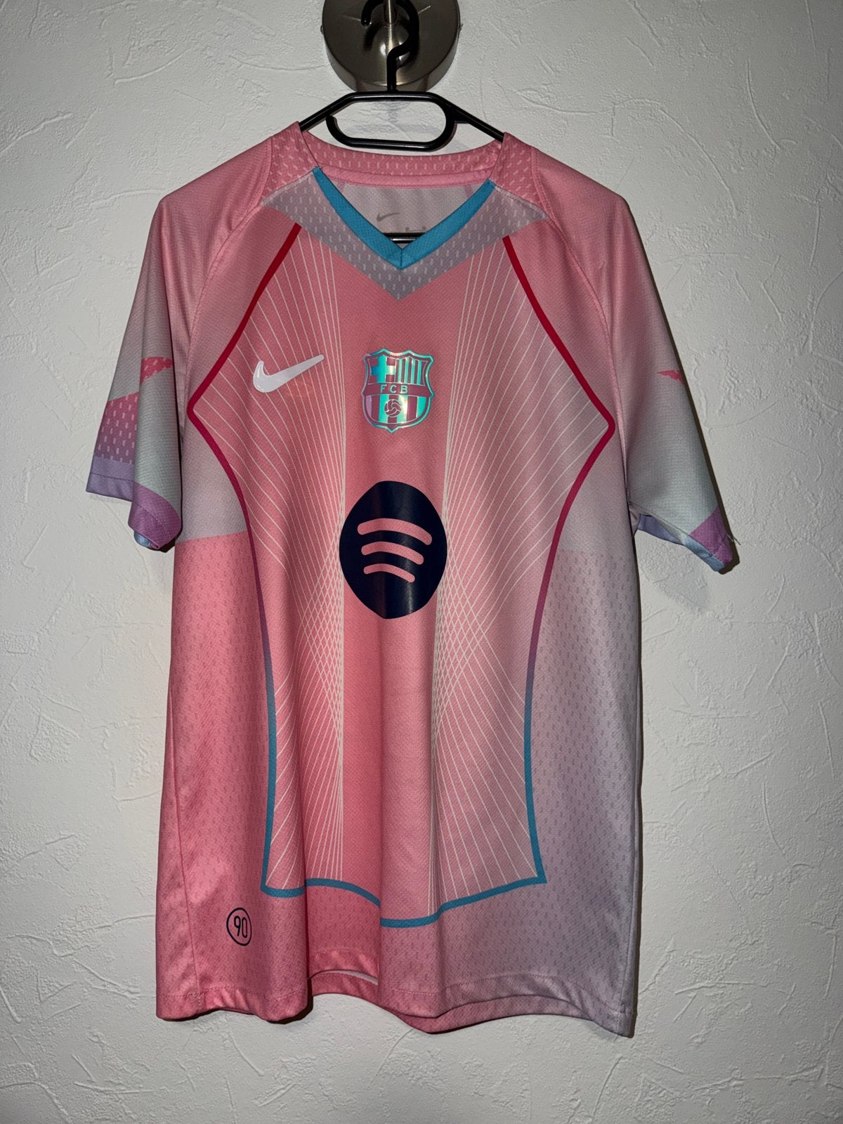 FC Barcelona x Nike Voetbalshirt Roze - Maat M, Sport en Fitness, Voetbal, Maat M, Ophalen, Nieuw, Shirt