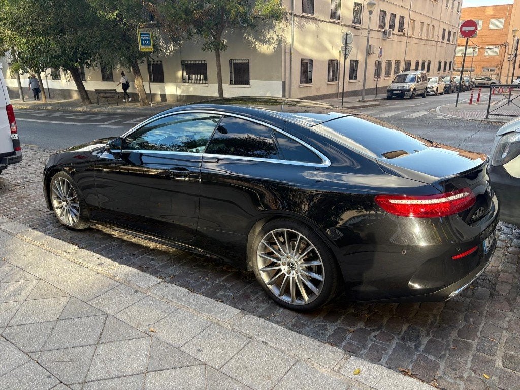 Mercedes e 300 coupe, Autos, Cuir, Achat, Autres couleurs, Noir