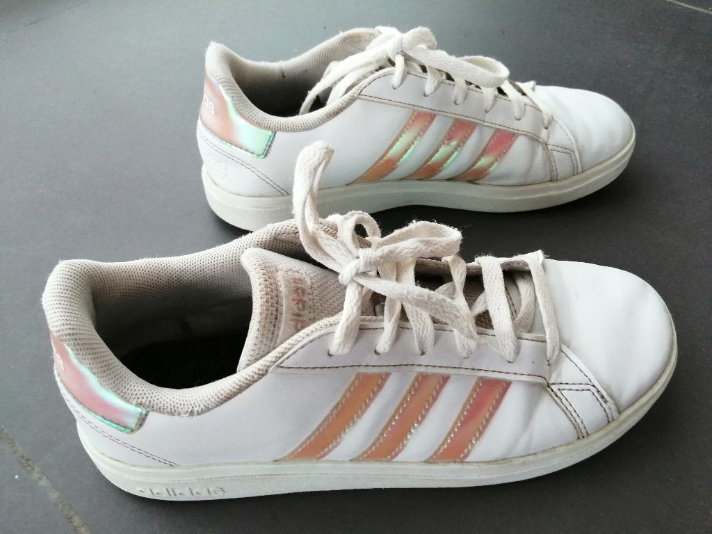 Adidas schoenen meisjes maat 37, Adidas, Enlèvement ou Envoi, Comme neuf, Chaussures