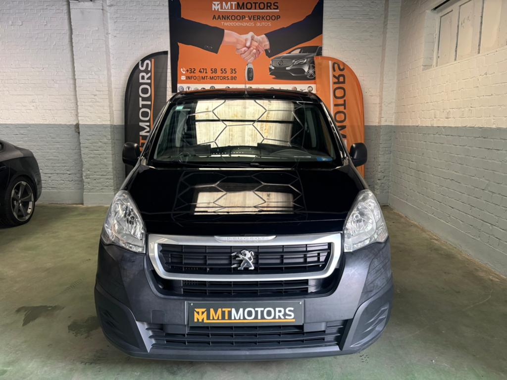 Peugeot Partner/2017/Lichte Vracht/3PL/115000km/Airco/PDC, Autos, Camionnettes & Utilitaires, Entreprise, Achat, Airbags, Air conditionné