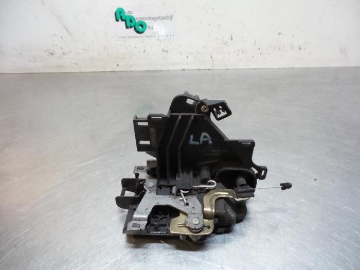 Deurslot Mechaniek 4Deurs links-achter van een Skoda Fabia (, Gebruikt, -, -, Ophalen of Verzenden