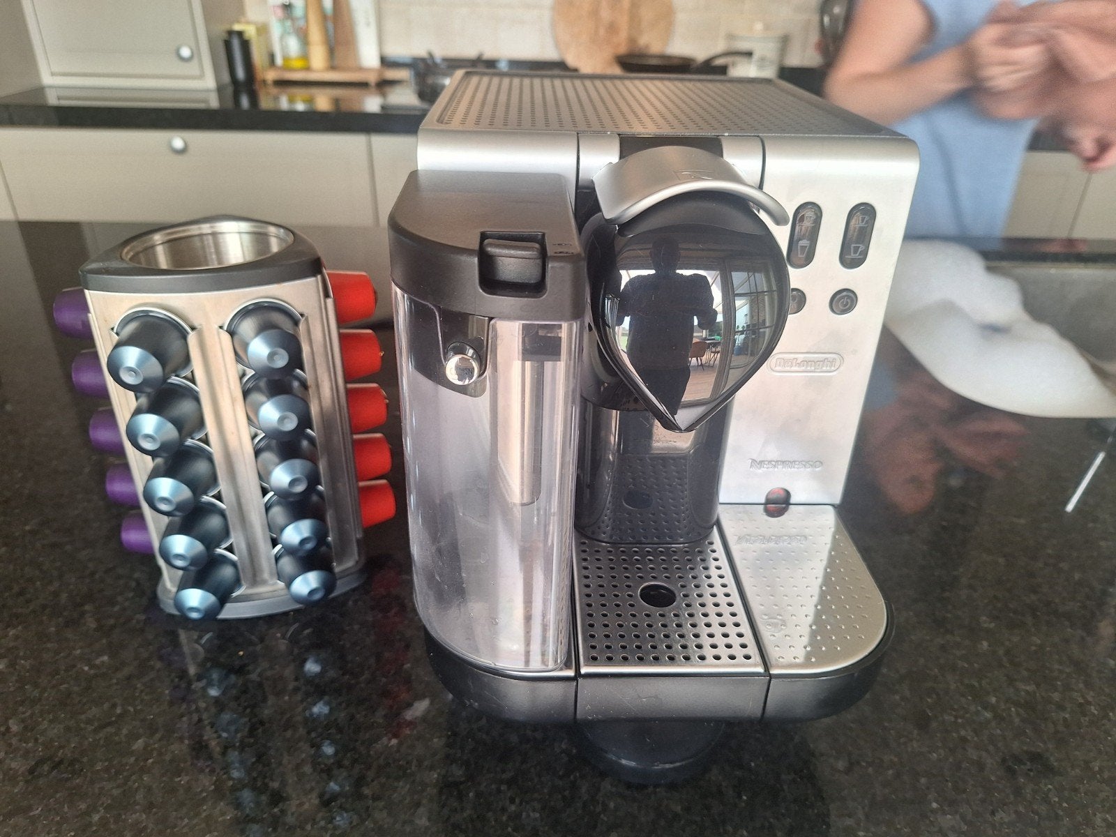 delonghi koffiemachine en cuphouder., Enlèvement, Cafetière