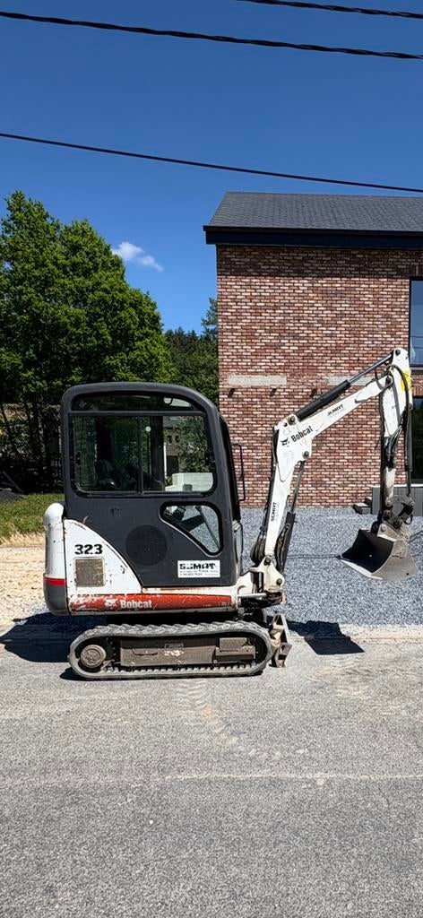 Mini-pelle BOBCAT 323, Articles professionnels, Machines & Construction | Grues & Excavatrices, Enlèvement, Excavatrice