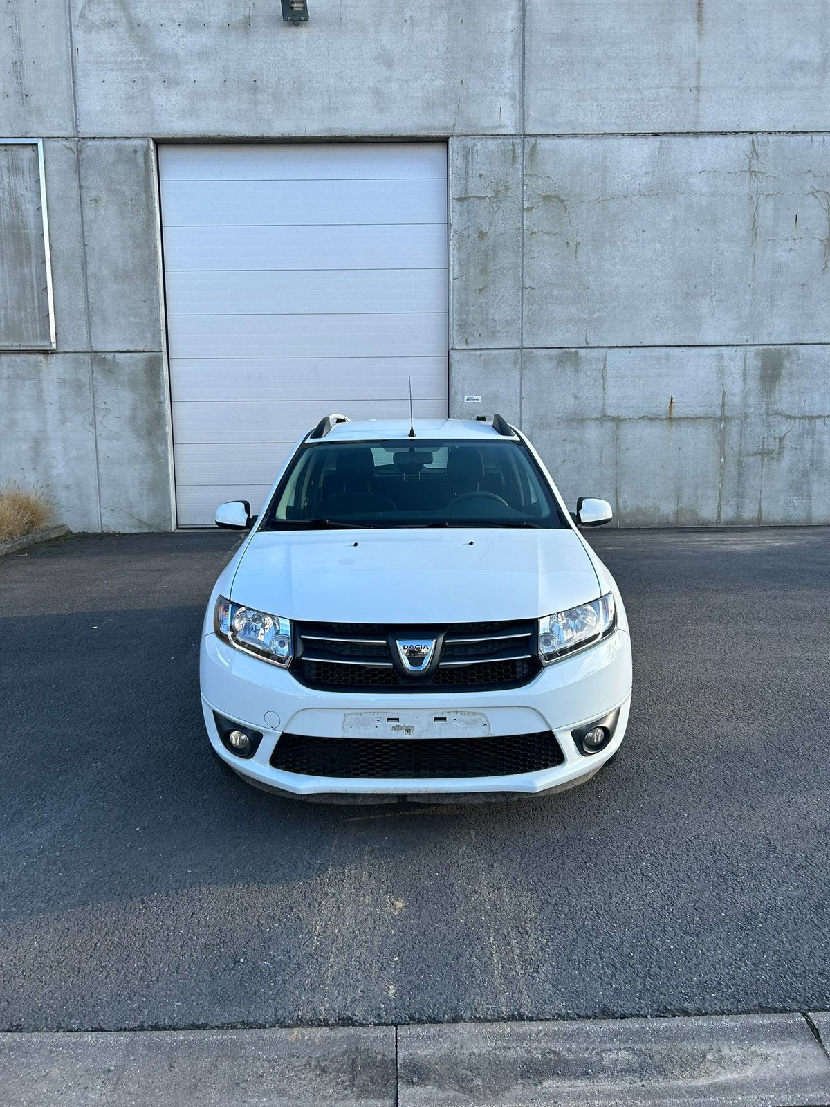 Dacia Logan 0,9 Benzine 2014 km 117120 1j garantie, Autos, Dacia, Euro 5, Achat, Entreprise, Boîte manuelle