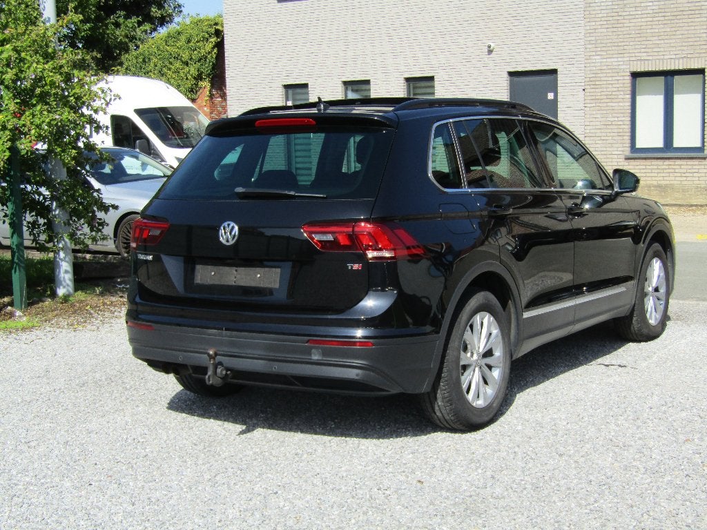 Vw Tiguan 1.4 TSI Highline, Autos, Volkswagen, Achat, Boîte manuelle, Noir, 5 portes