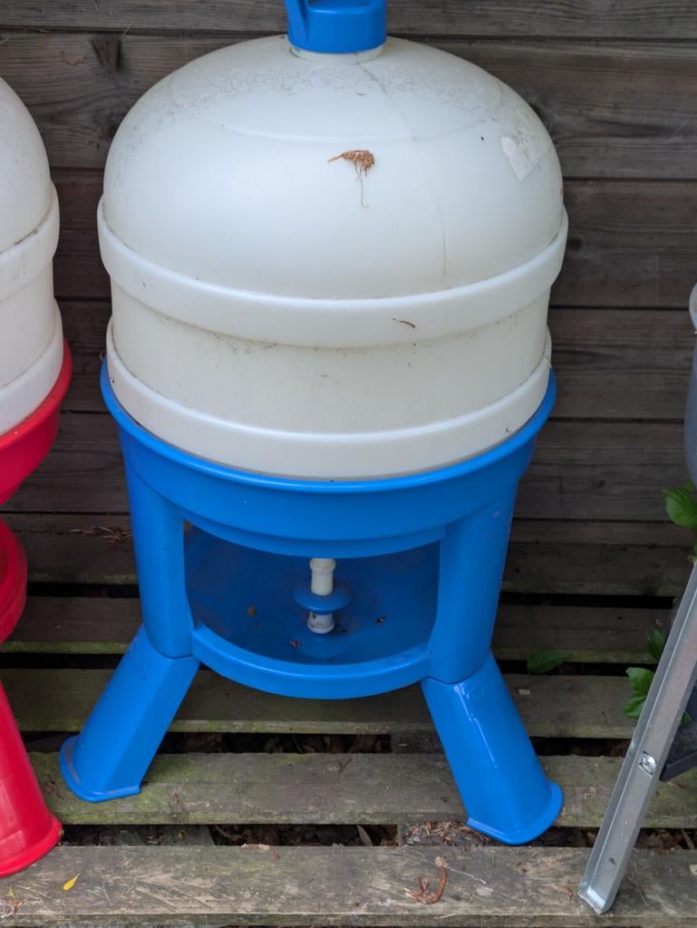 Plastiek drinktonnen, Ophalen