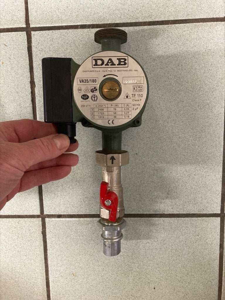 Thermostaten en circulatiepompen, Ophalen, Gebruikt