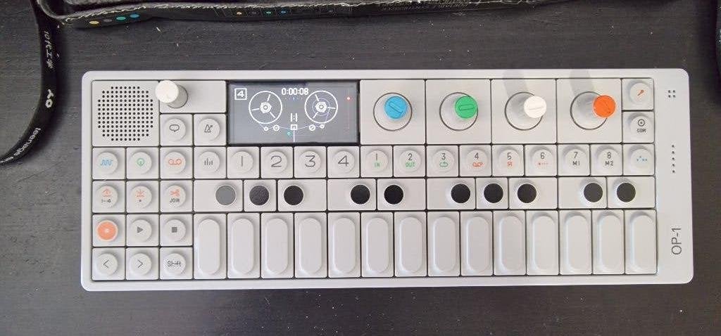 Teenage Engineering OP-1 synth, Muziek en Instrumenten, Synthesizers, Ophalen, Zo goed als nieuw, Overige merken