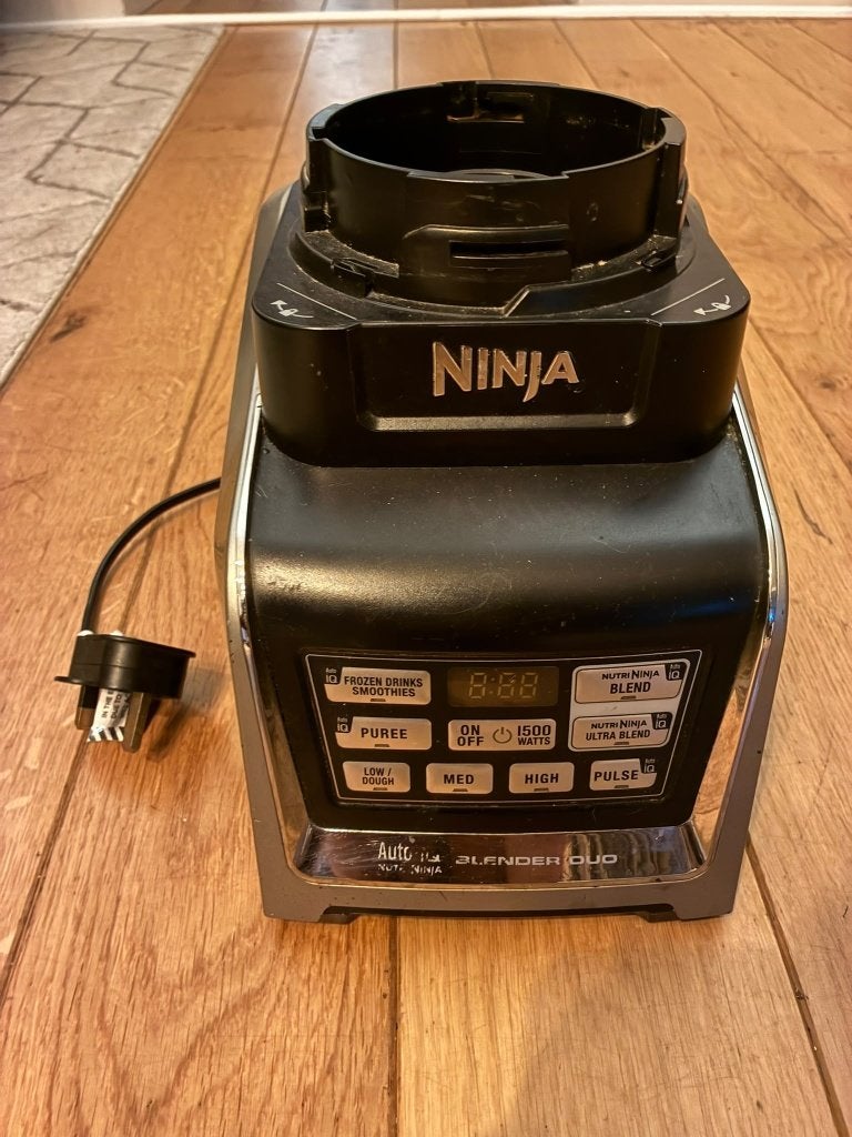Blender Ninja d’occasion avec accessoires, Electroménager, Enlèvement, Utilisé, Mélangeur
