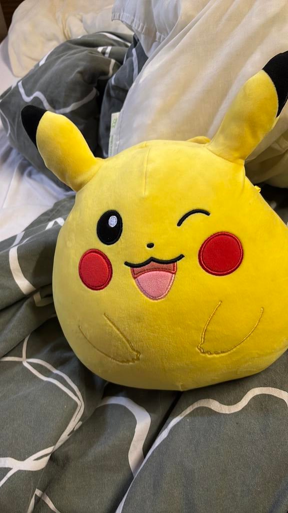 Pokemon: Pikachu Squishmallows 51cm, Ophalen of Verzenden, Zo goed als nieuw
