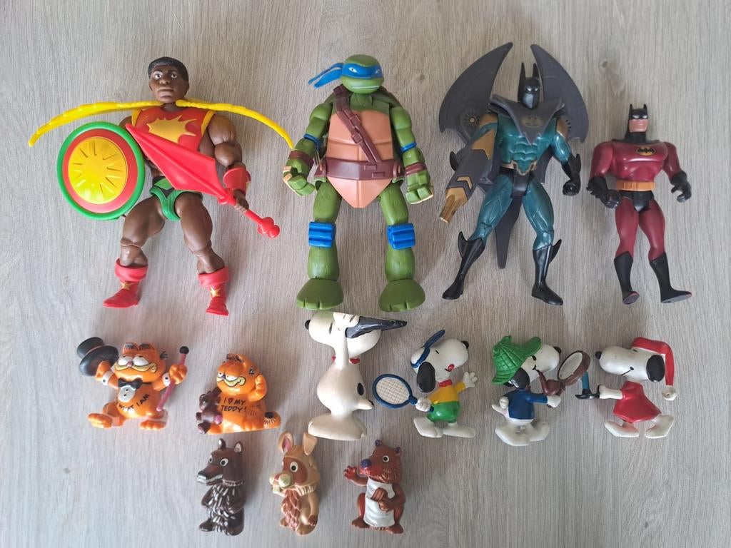 Lot vintage actiefiguren Batman, Garfield, Snoopy ......, Ophalen