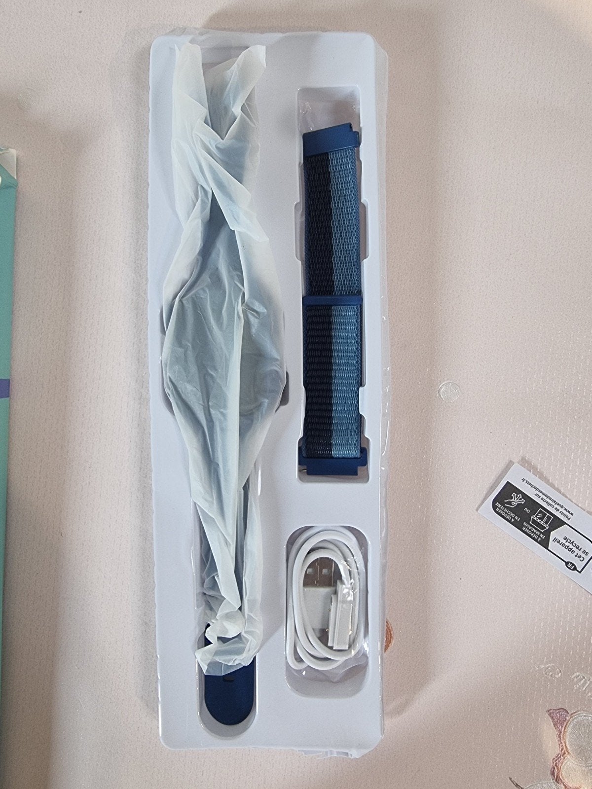 Nieuwe kids smartwatch blauw met 2 bandjes en oplader, SUCCESS COURIER SL, Blauw, Successservice2@hotmail.com, Calle Rio Tormes Num. 1, Planta 1, Derecha, Oficina 3, 28947 Fuenlabrada, Madrid, Spain