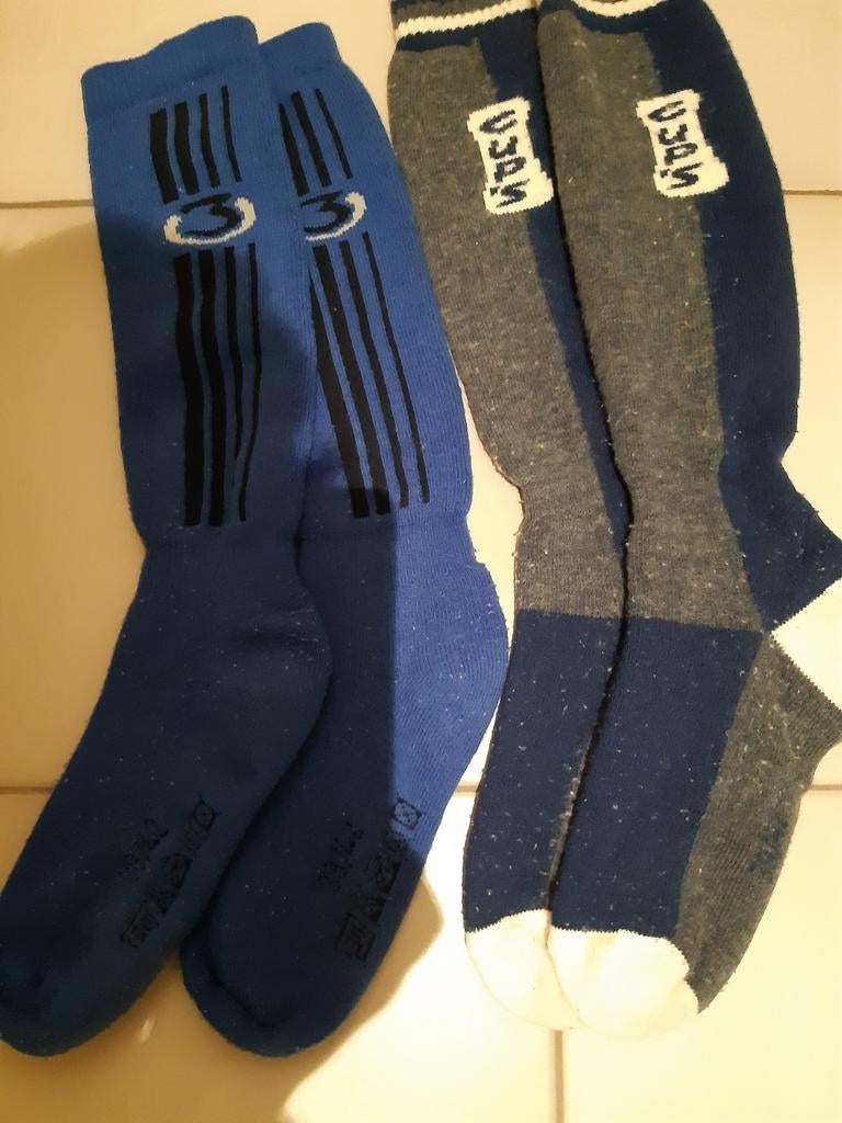 2 paires de chaussettes de ski taille 39/42, Vêtements | Hommes, Chaussettes & Bas, Enlèvement ou Envoi, Porté, Taille 39 à 42