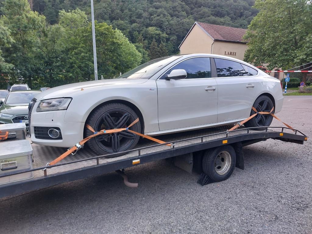 Location dépanneuse avec treuil, plateau 5,5mtrs, Auto's, Particulier, Te koop