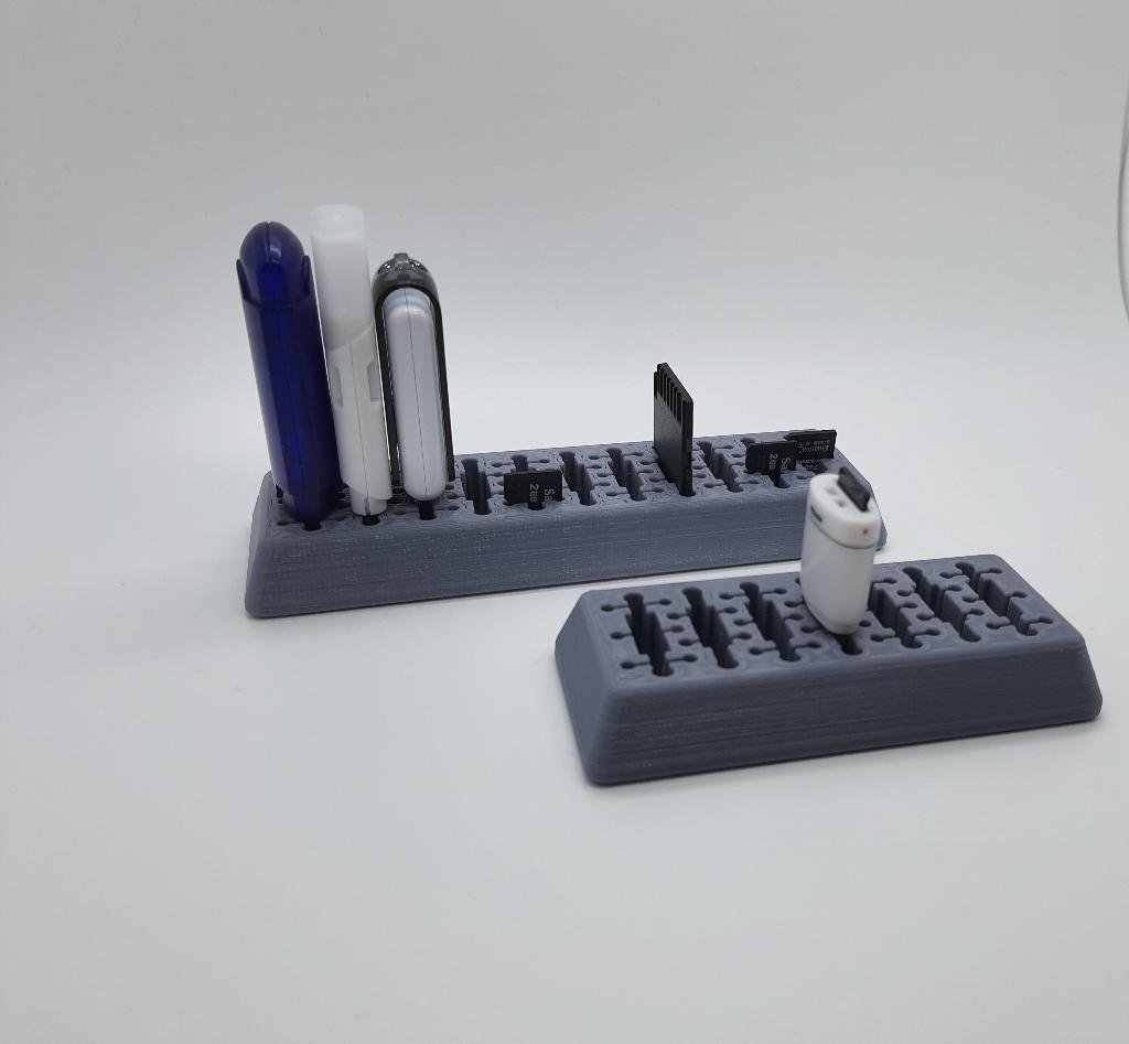 USB-stick / SD-kaart houder station – Handige Gadget!, Ophalen of Verzenden, Nieuw, Telefoonhanger of Accessoire