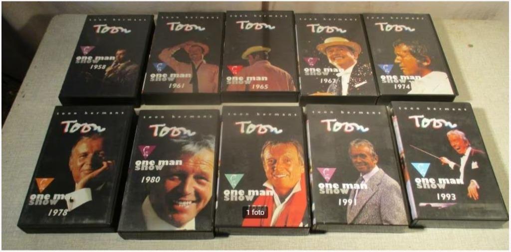 10 VHS Banden van de One Man Shows van Toon Hermans, Ophalen of Verzenden, Zo goed als nieuw