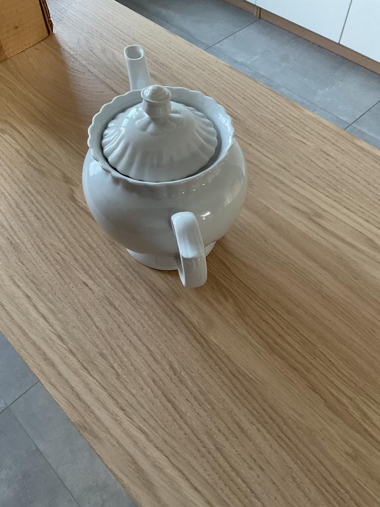 Theepot, Ophalen, Nieuw