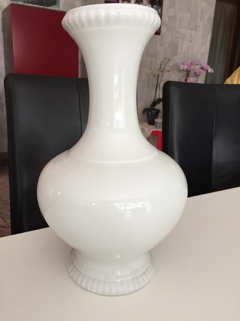 Vase blanc Hauteur 32 cm, Moins de 50 cm, Poterie ou Porcelaine, Comme neuf, Enlèvement