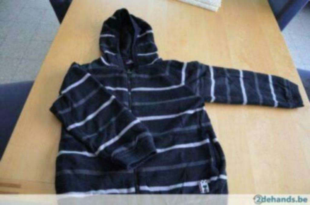 pull met rits zwart/grijs maat 122, Ophalen of Verzenden, Zo goed als nieuw, Jongen of Meisje, Trui of Vest