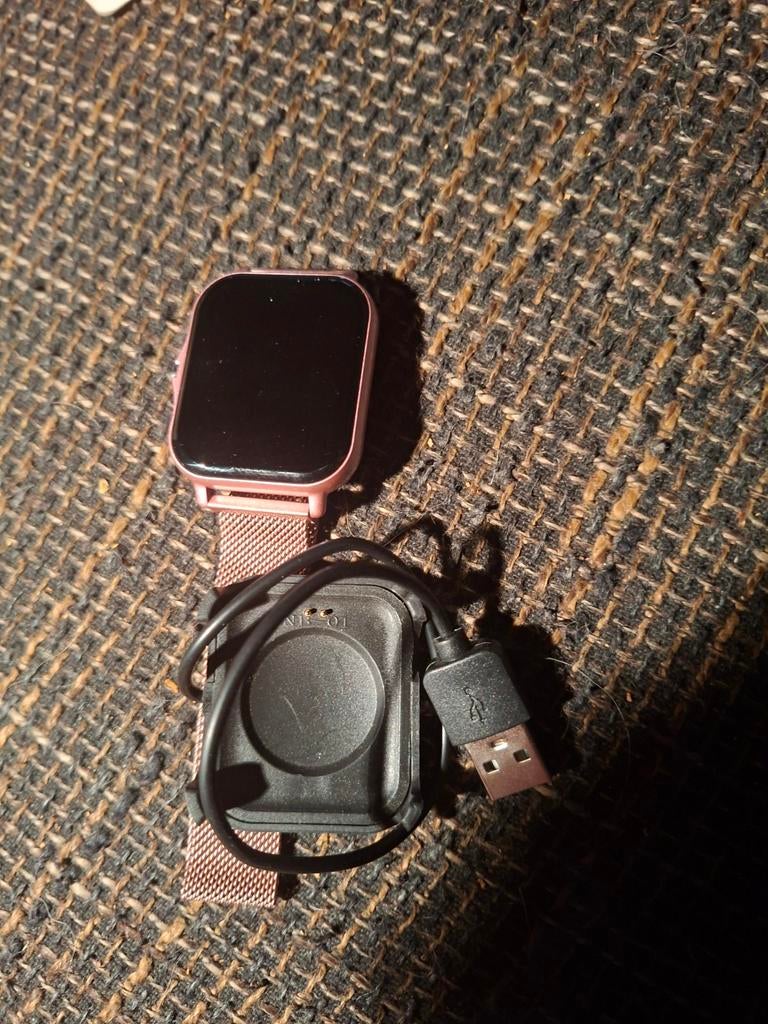 Roze 1.83-inch touchscreen smartwatch niet gebruikt, Ophalen of Verzenden, Roze, Android
