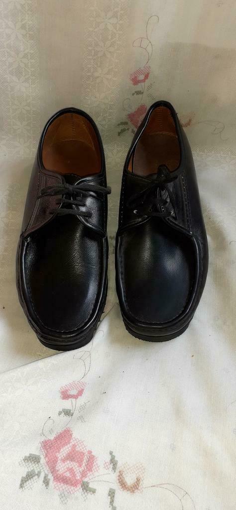 Paire de chaussures cuir pt 40 pour homme ou dame (ref179), Enlèvement ou Envoi, Comme neuf, Noir