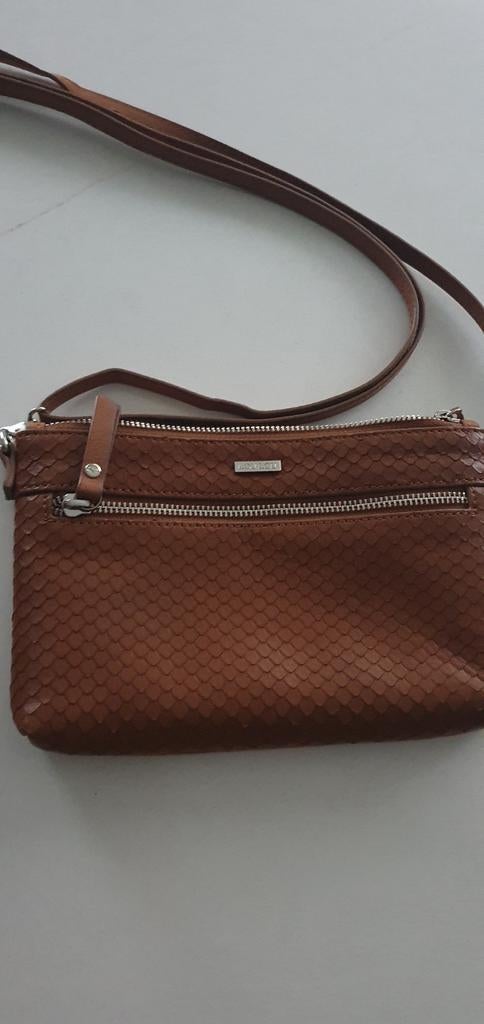 Handtasje lou lou Essentiels Nieuwstaat!, Handtassen en Accessoires, Tassen | Damestassen, Verzenden, Nieuw