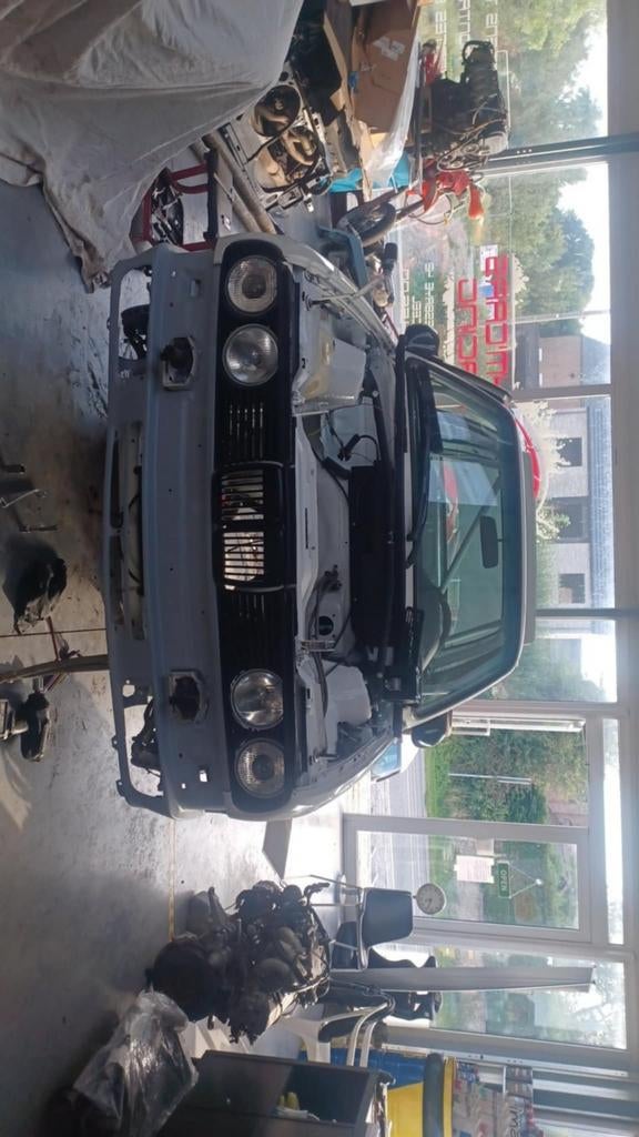 Vend Caisse BMW  E30 318 Is  cause achat  E30 M3 GR A, Enlèvement ou Envoi, Arrière, BMW