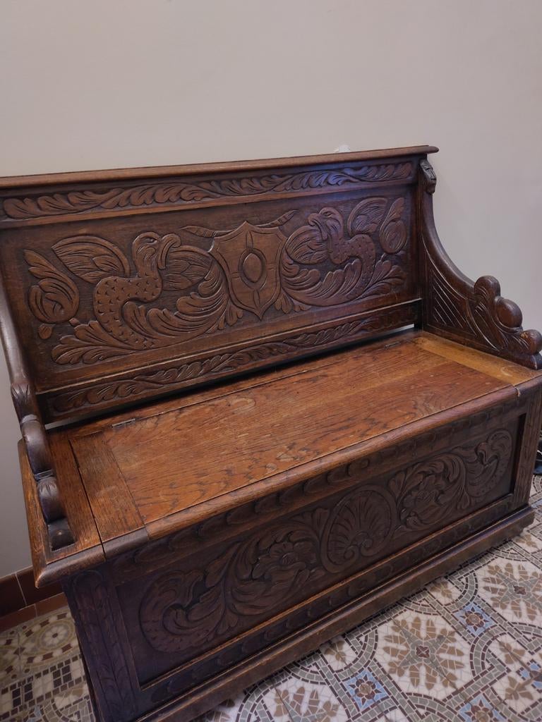 Banc coffre avec motifs sculptés, Antiquités & Art, Enlèvement