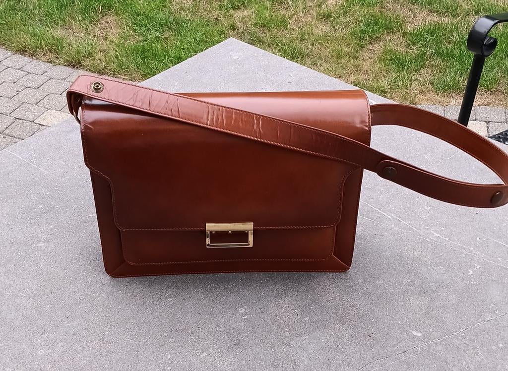 bruine lederen handtas. Nooit gebruikt, Enlèvement, Comme neuf, Sac à main