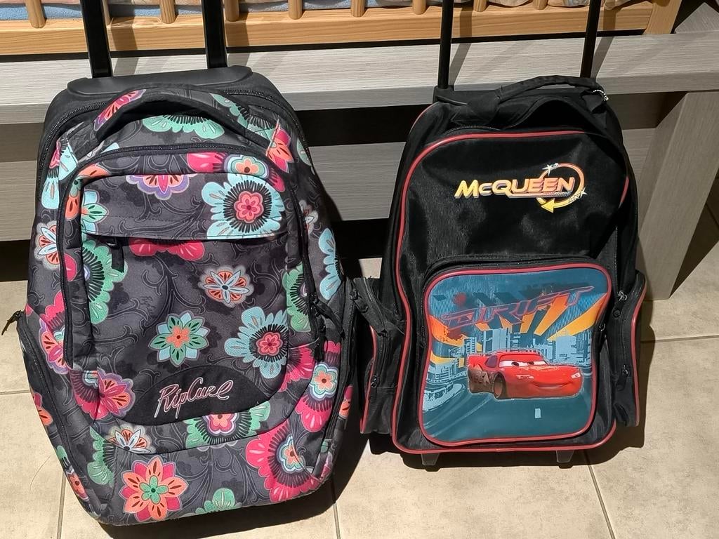 Sacoche, cartable, chariot à cartables, chariot à livres, Enlèvement ou Envoi, Comme neuf
