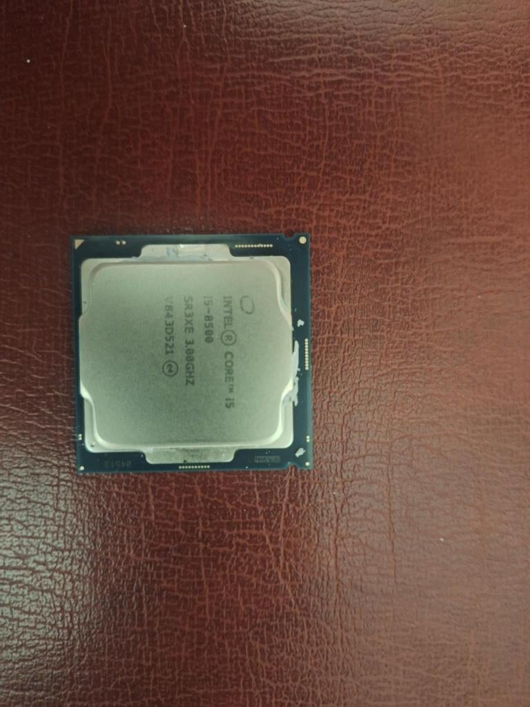 Intel Core i5-8500, Informatique & Logiciels, Processeurs, 6-core, LGA 1151, 3 à 4 Ghz, Utilisé