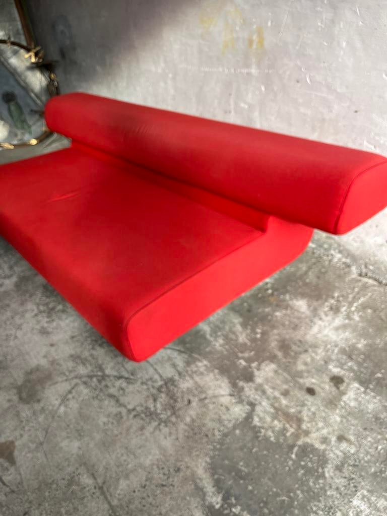 Sculptural Red Sofa – 235 cm, Huis en Inrichting, Ophalen, Gebruikt, Minder dan 75 cm, Driepersoons
