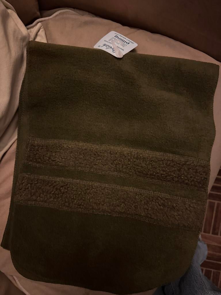 Nouveau foulard vert, Enlèvement, Neuf, Écharpe