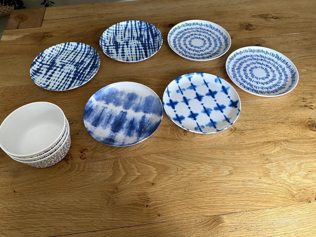 6 plastic borden en 3 kommen, Assiettes(s), Enlèvement ou Envoi, Utilisé, Autres matériaux