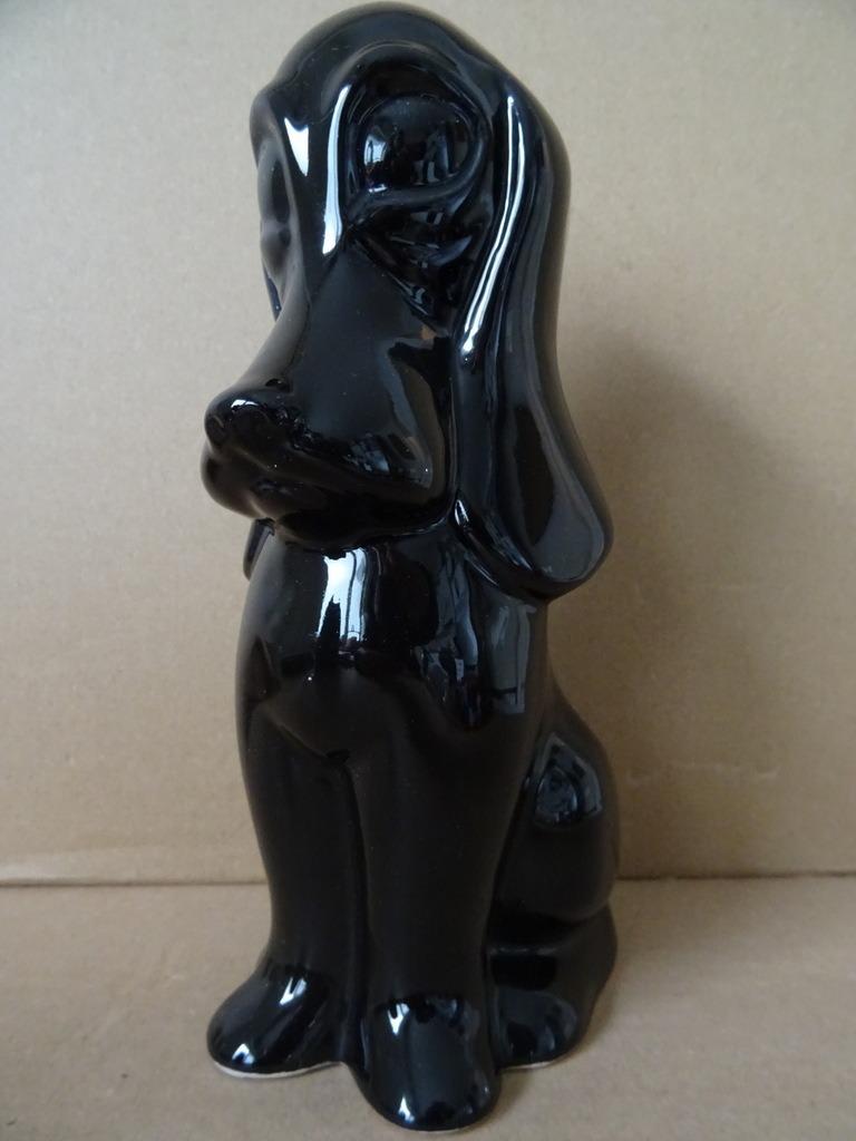 Beeld hond Basset Hound vintage porseleinen beeld hond 23cm, Ophalen of Verzenden, Zo goed als nieuw, Dier