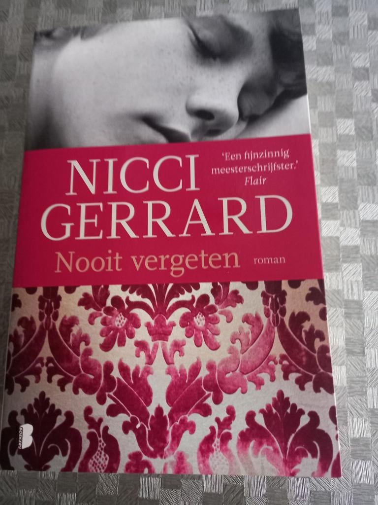Nicci Gerrard - Nooit vergeten, Ophalen of Verzenden, Zo goed als nieuw, Nicci Gerrard