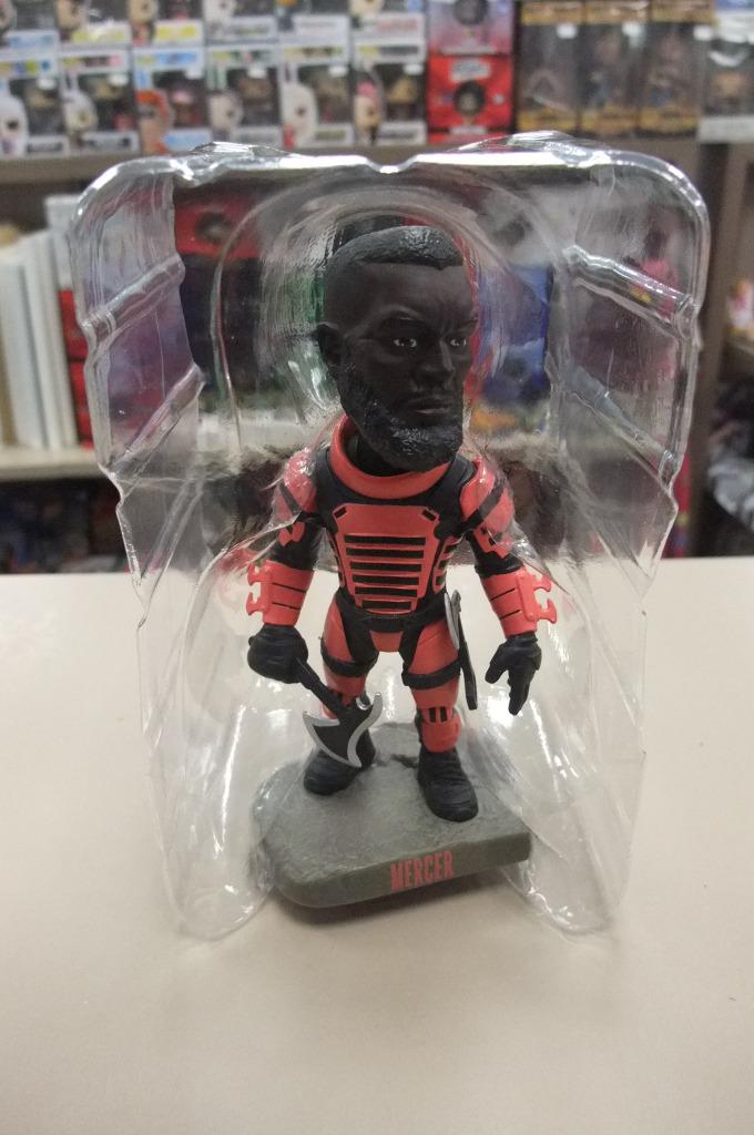 Mercer Premium Bobblehead 13cm walking dead supply drop, Actiefiguur of Pop, Zo goed als nieuw, Supply drop, Nvt