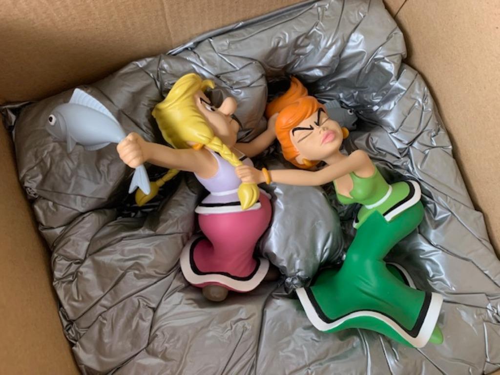 Asterix - Bonemine et la mme Agecanonix - Leblon, Collections, Personnages de BD, Neuf, Statue ou Figurine, Astérix et Obélix