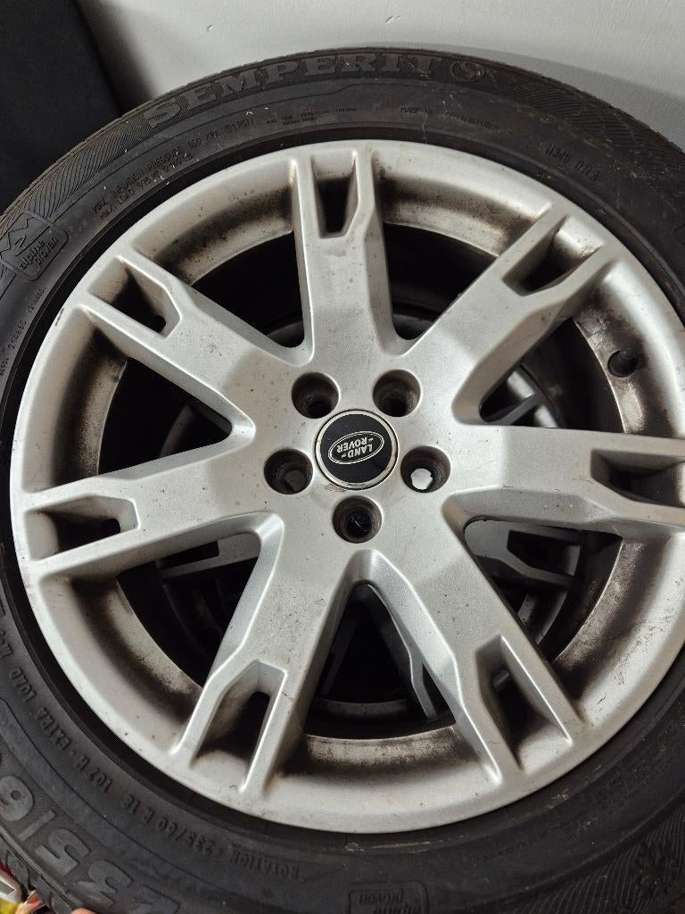 originele Range Rover Evoque 18″ velgen + winterbanden, Auto-onderdelen, Ophalen, 18 inch, Gebruikt, Velg(en)