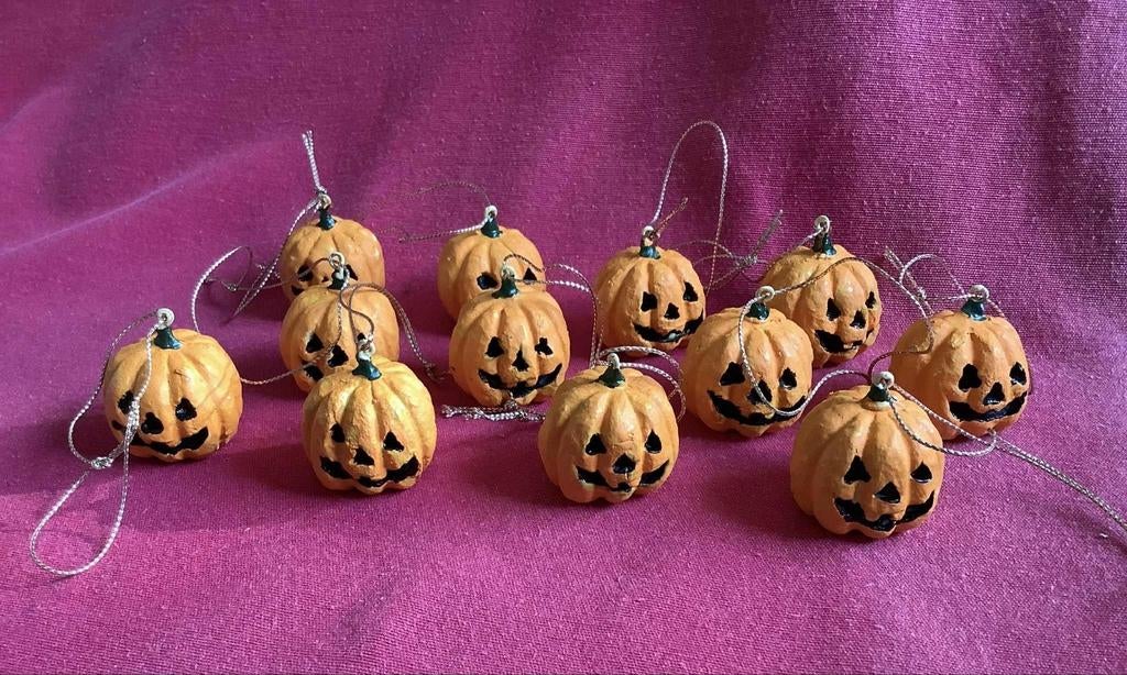12 kleine decoratieve pompoenen (breekbaar), Ophalen, Nieuw
