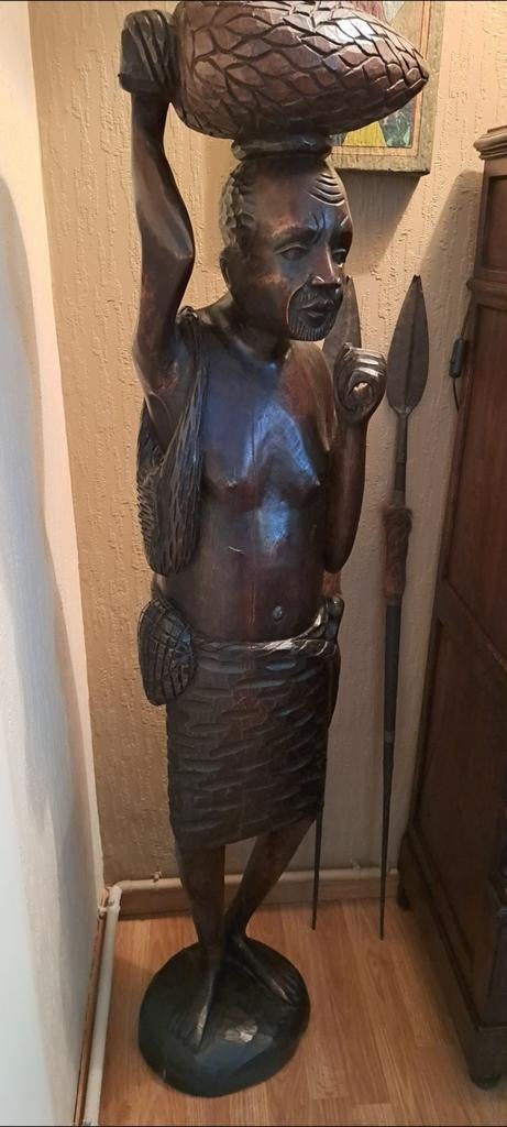 Houten beeld ong 1m50, Ophalen